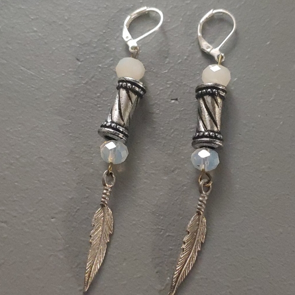 Dangle Silver Feather Earrings - Picture 1 of 4